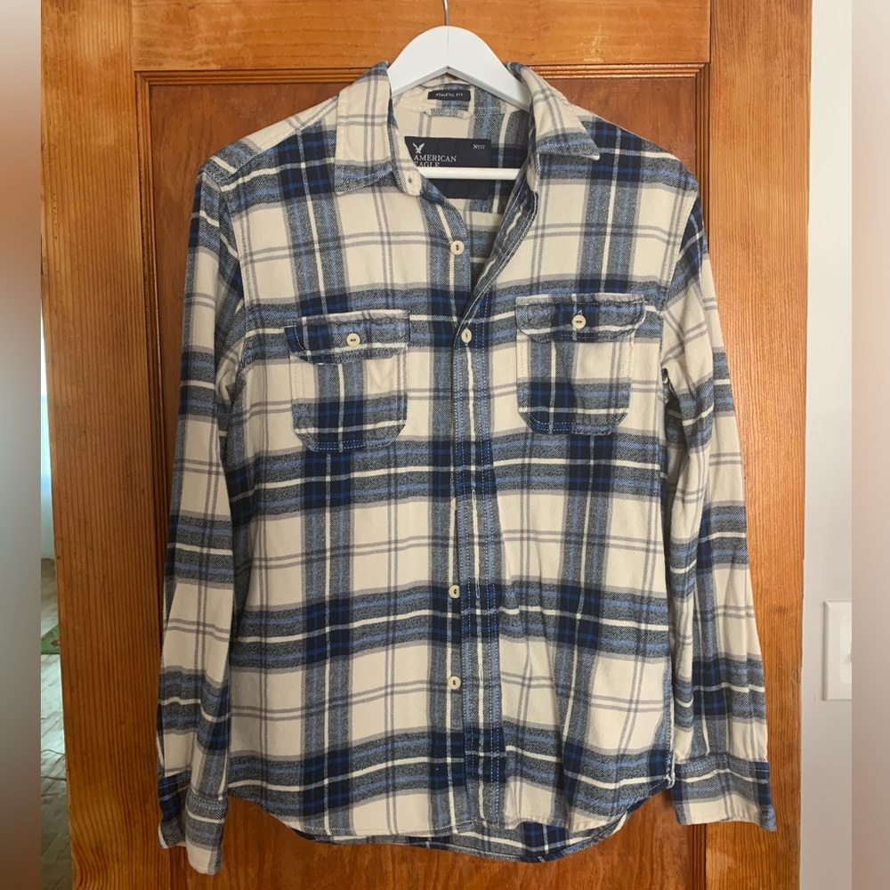 American Eagle Outfitters Navy and Cream Plaid Flannel